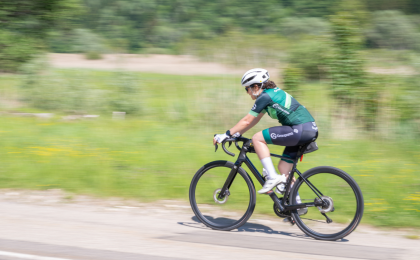 Thizirie sur son vélo, lors d"un stage d'entrainement